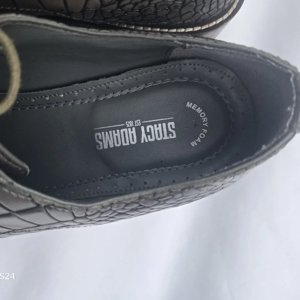 Stacy Adams Black Crocodile Pattern Oxfords